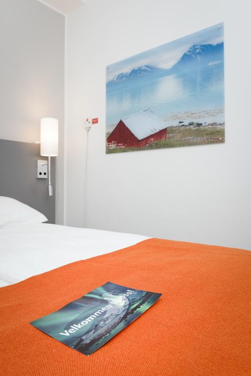 Pingvinhotellet Unn Tromso Exterior photo